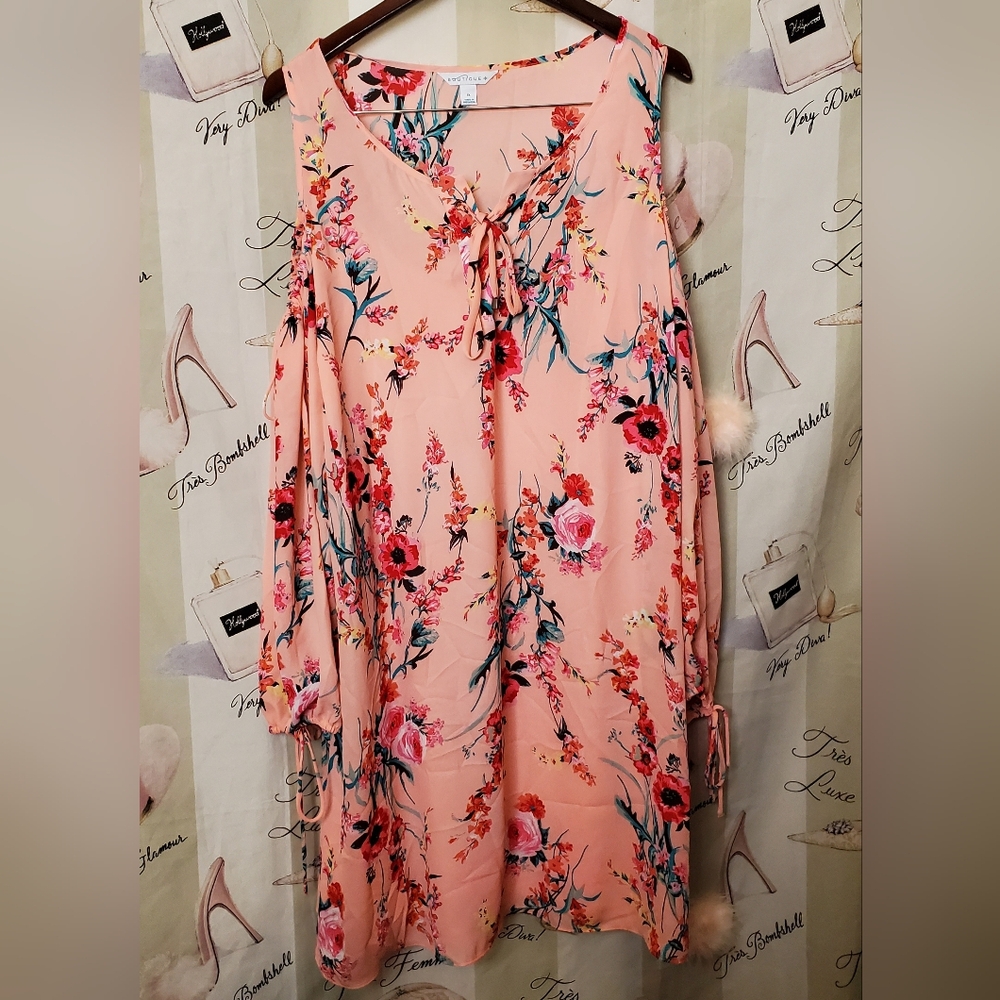 Boutique 9 Peach Floral Cold-Shoulder Dress